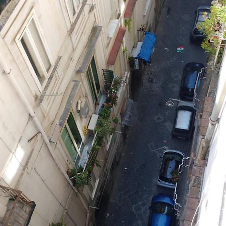 مبيت وإفطار نابولي A Casa Di Arturo المظهر الخارجي الصورة
