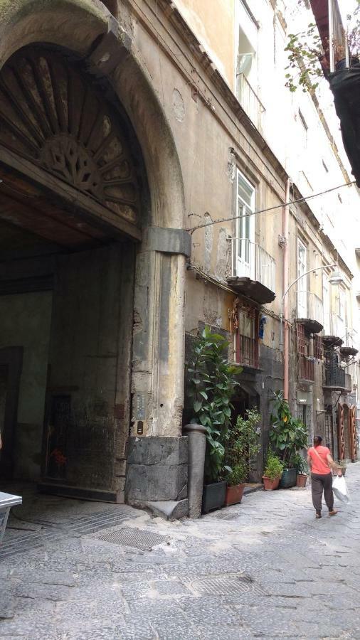مبيت وإفطار نابولي A Casa Di Arturo المظهر الخارجي الصورة