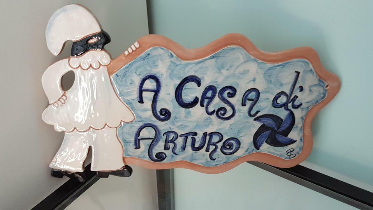 مبيت وإفطار نابولي A Casa Di Arturo المظهر الخارجي الصورة